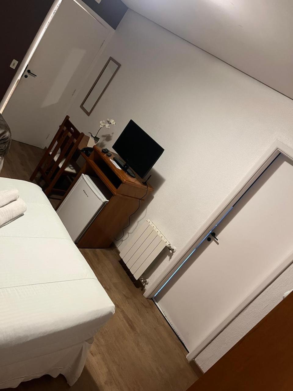 Pousada Condado Brasileiro Campos do Jordão Esterno foto